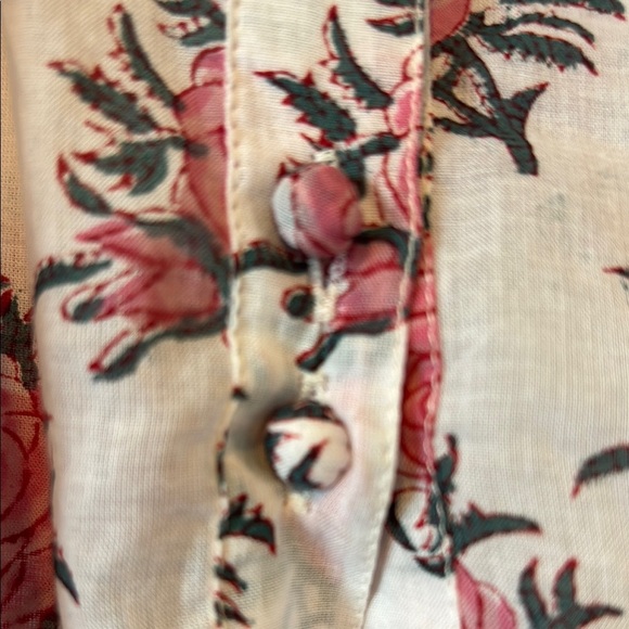 Anohki White and Pink V-Neck Blouse with 3/4 Sleeves and Tie Front India - Picture 5 of 6